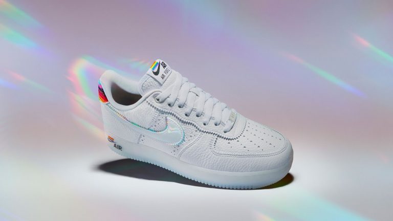 Pride month je tady a s ním duhové tenisky Nike, adidas nebo Converse