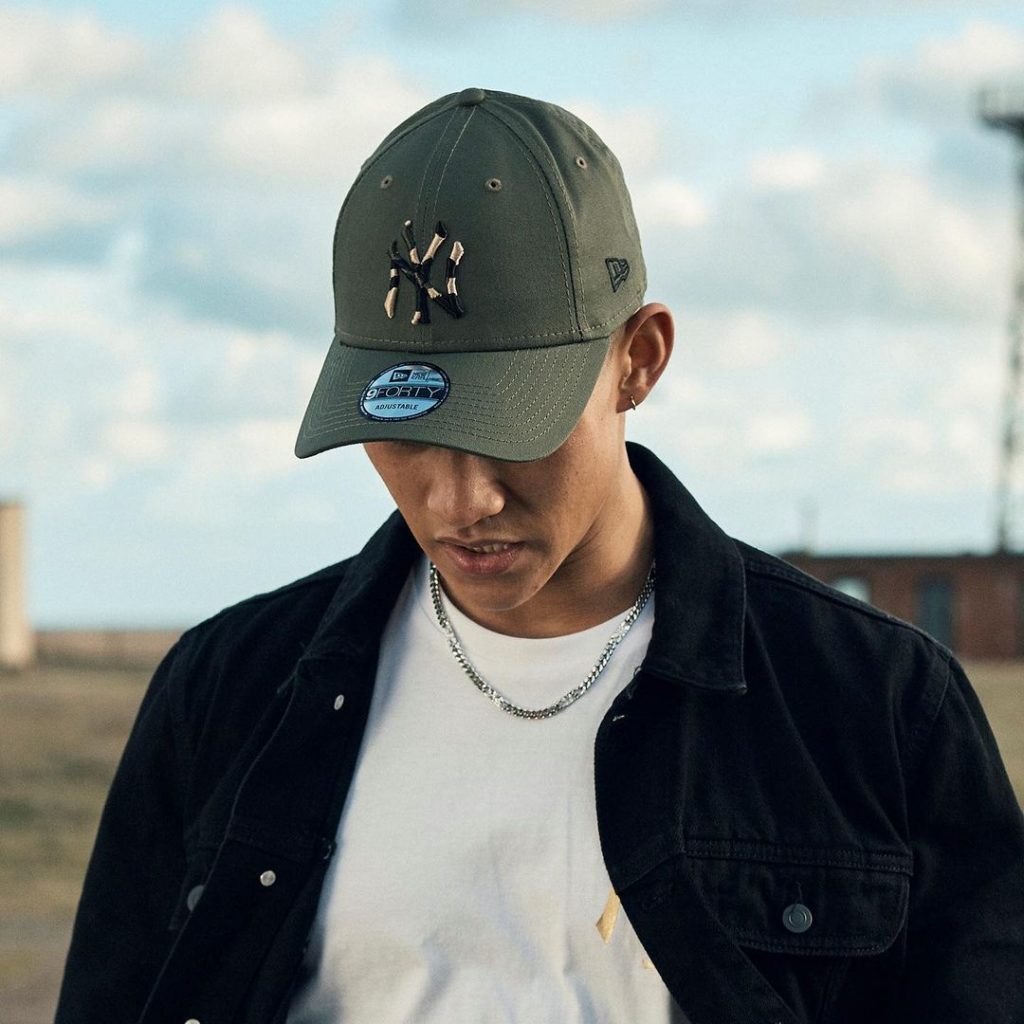 strapback new era