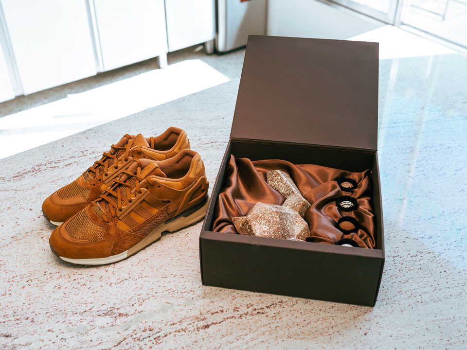 adidas ZX 10,000 Schokohase a čokoládové pralinky na hranici zákona