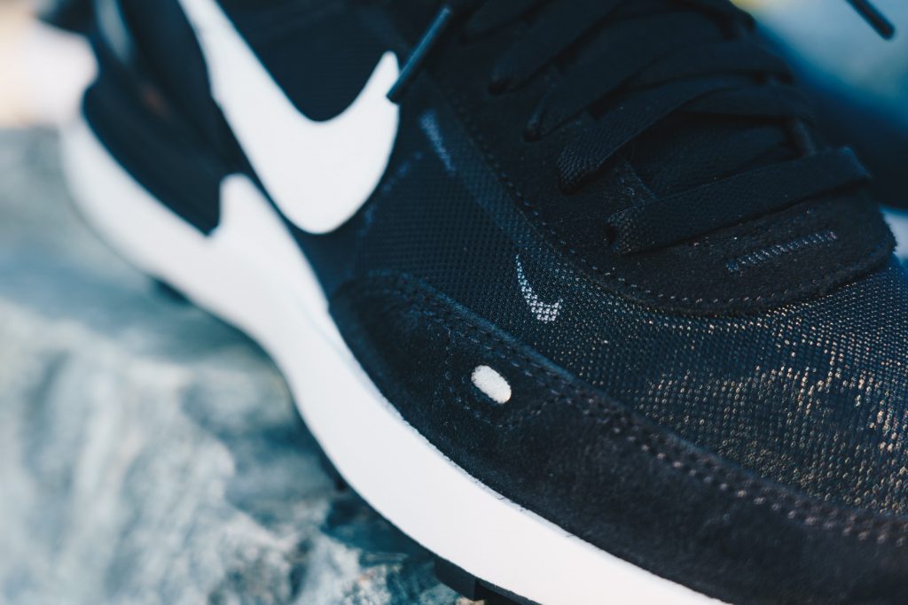 nike waffle one