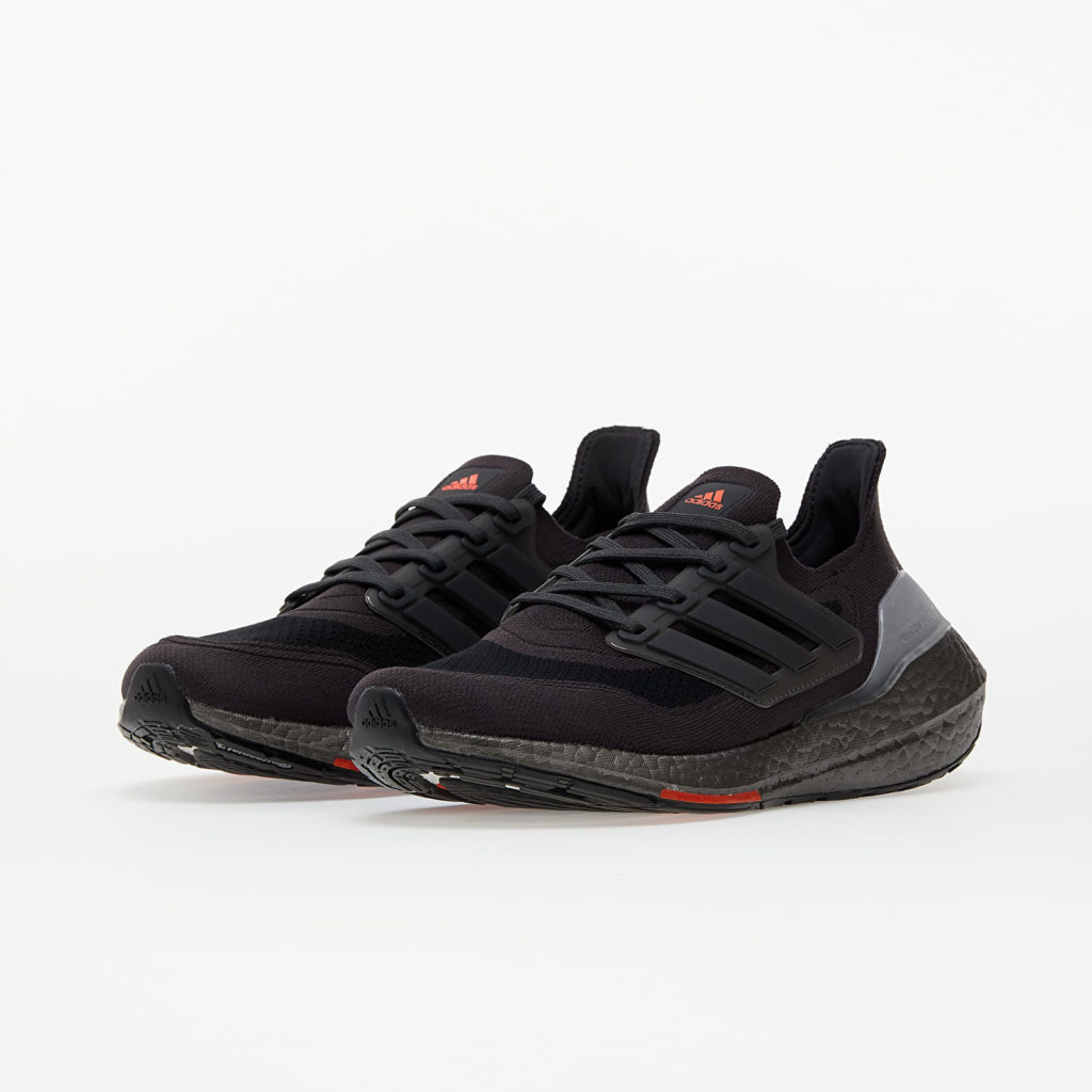 ADIDAS ULTRABOOST 21