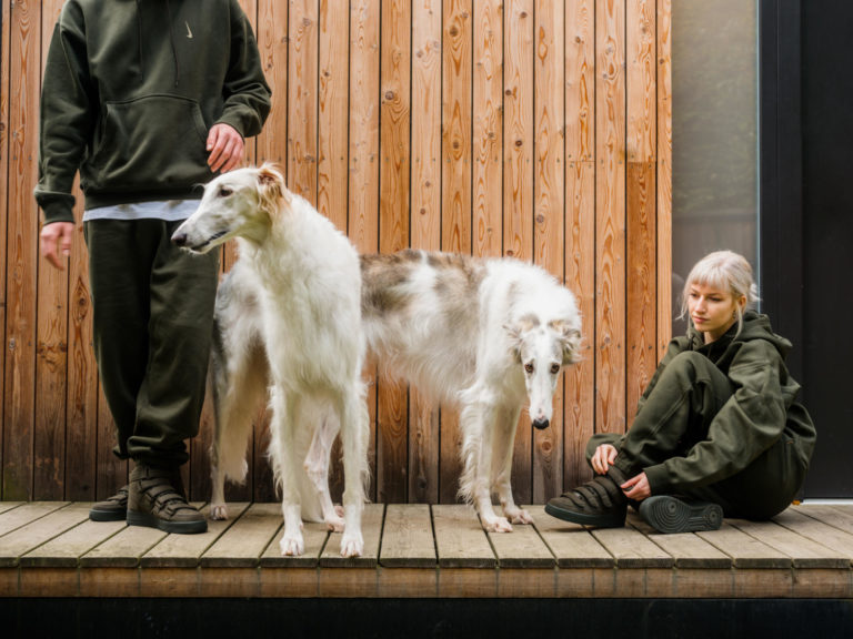 Nike x Billie Eilish: Kolekce s přesahem do mýty opředené diagnózy